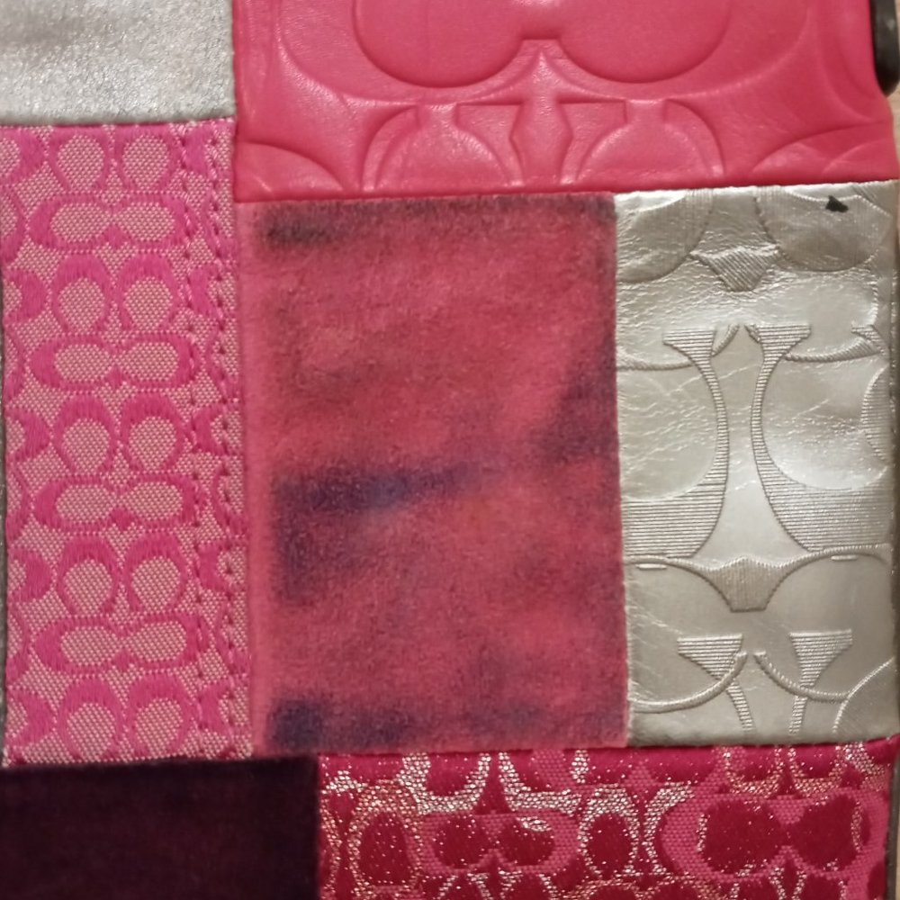 Coach Holiday Patchwork Crossbody Purse (pre-loved) - Picture 7 of 15